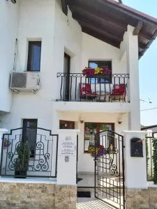 Alexander House - Simeria