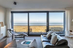 The Wave, Beach front Sea View
