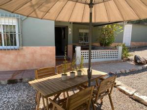 Detached holiday house, 2 bedrooms, private garden, pool