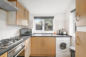 Contractor Group relocation accommodation Birmingham