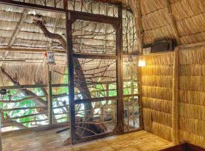 Tree House by the Ocean ( for 2 guests)