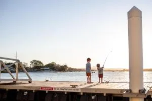 拉斯维加斯里亚斯假日公寓 - 金皮