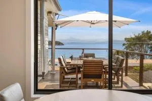 'The Alonnah' Beach House - Main House & Unit - Gordon