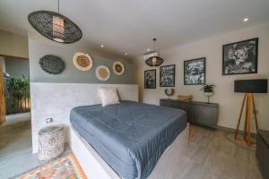 Villa Batik - Brand New & Stylish 3BR Villa in Seminyak!
