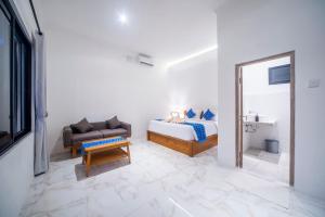 Villa Sayang Sanur 111 Villa-type villa with large living room and parking space