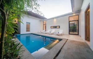 Villa Sayang Sanur 111 Villa-type villa with large living room and parking space