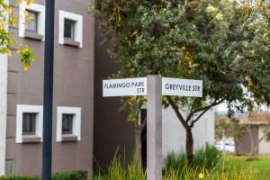 Work from Home!Short & Long stays - Free Parking