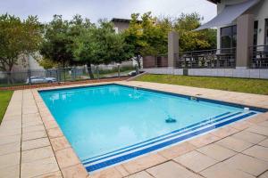 Work from Home!Short & Long stays - Free Parking