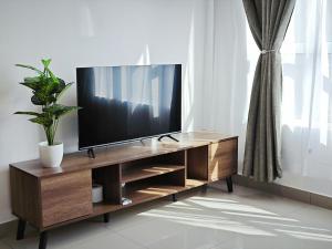 Balinese Seaview Trevor Amber Suite