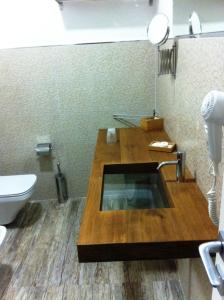 Double or Twin Room with Bathroom