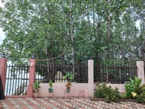 CABRERA GUEST HOUSE exGREEN BAMBOO GUIMARAS