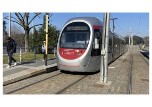 Indipendent Studio Apartment with Terrace - Parking