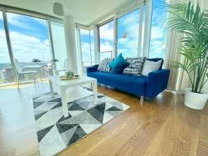 Modern 2 bed in central MK, Free Parking, Smart TV, Chelsea House - 白金汉