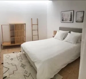 Accommodation in Sesimbra - Two Double Bedroom - Casa do Marquês