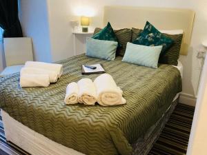 Double Room - Top Floor room in Fairfax