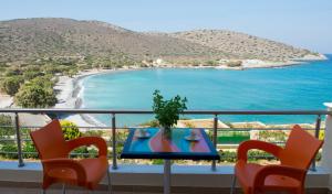 Apartement Tholos Bay Suites Kavoúsion Kreeka