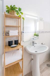 Coastal Vista: retreat in nature