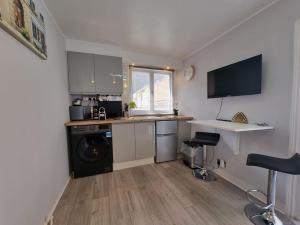 Lovely private flat with Terrace, TOP LOCATION!