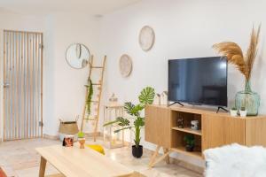 C6 - Studio Rue Félix Faure 2 min Palais Festivals - AC & Balcony