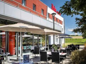 Hotels Ibis Saint-Genis-Pouilly Geneve : photos des chambres