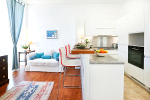 Jumpthe Lull Apartment