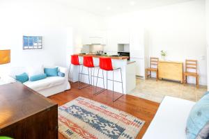 Jumpthe Lull Apartment