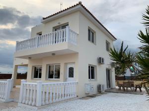 Moonlight Sea View Villa - 4hvězdičkové hotely ve městě Ayia Napa