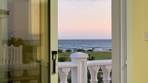 Moonlight Sea View Villa