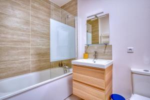 Appartements LOGEMENT AARON : photos des chambres