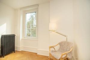 Spacious apartment next to park with free BaselCard