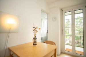 Spacious apartment next to park with free BaselCard