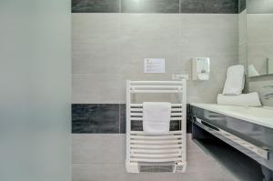 Hotels Hotel Saint Louis : photos des chambres