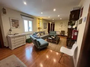 Atuaire Home Gran Vivienda en Centro Histórico San Lorenzo - Burgos