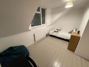 Comfortable 2 Bedroom On Tower Bridge