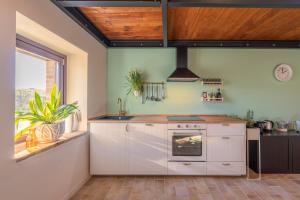 Porta Gemina History Lodge