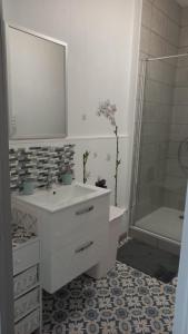 STUDIOS ET APPARTEMENTS EN CENTRE VILLE Boulogne sur mer : photos des chambres