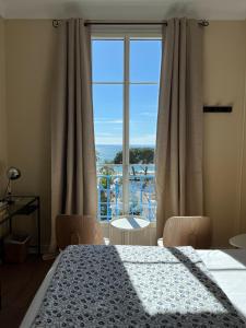 Hotels Hotel Eden - La Baigneuse : photos des chambres