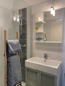 Hotels Hotel Eden - La Baigneuse : photos des chambres