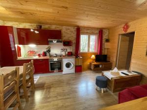 Appartements Superbe T3 neuf en bord de riviere pres d'Annecy : photos des chambres