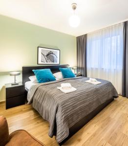 Deluxe 1-Bedroom Balcony room in Jimmy's Apartments 11