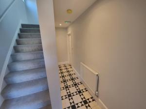 High Spec Large 6 Bedroom House!