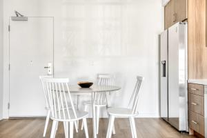 Silverlake 1br w wd roof nr 5 10 freeways LAX-978