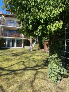 Hilltop Wellness Villa-big garden, sauna, hot tube