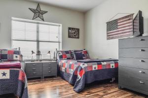 MVC - Unit 5707 - Hawks Nest