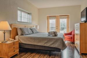 MVC - Unit 3201 - Mountain View Zodiac