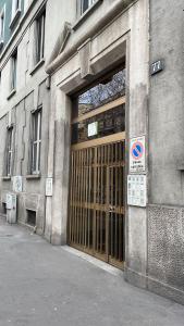 San Siro metro - City Life - Red Diamonds