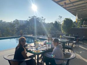Zenha Resorts