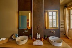 Appartements La Chapelle, Les Suites du Palais, l'unique 5 etoiles de Nevers, Suite d'Exception, by PRIMO C0NCIERGERIE : photos des chambres