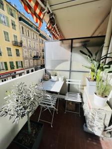 John Homestay Room in Nice