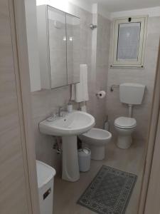 AYN Apartment
